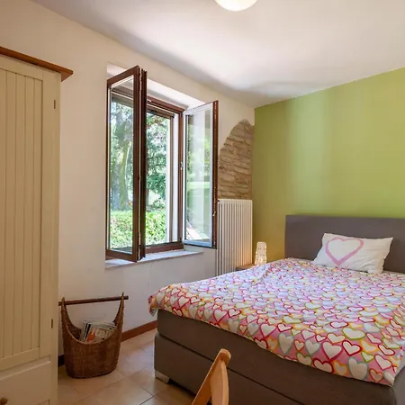 Holiday home 4 Bedroom Stunning In